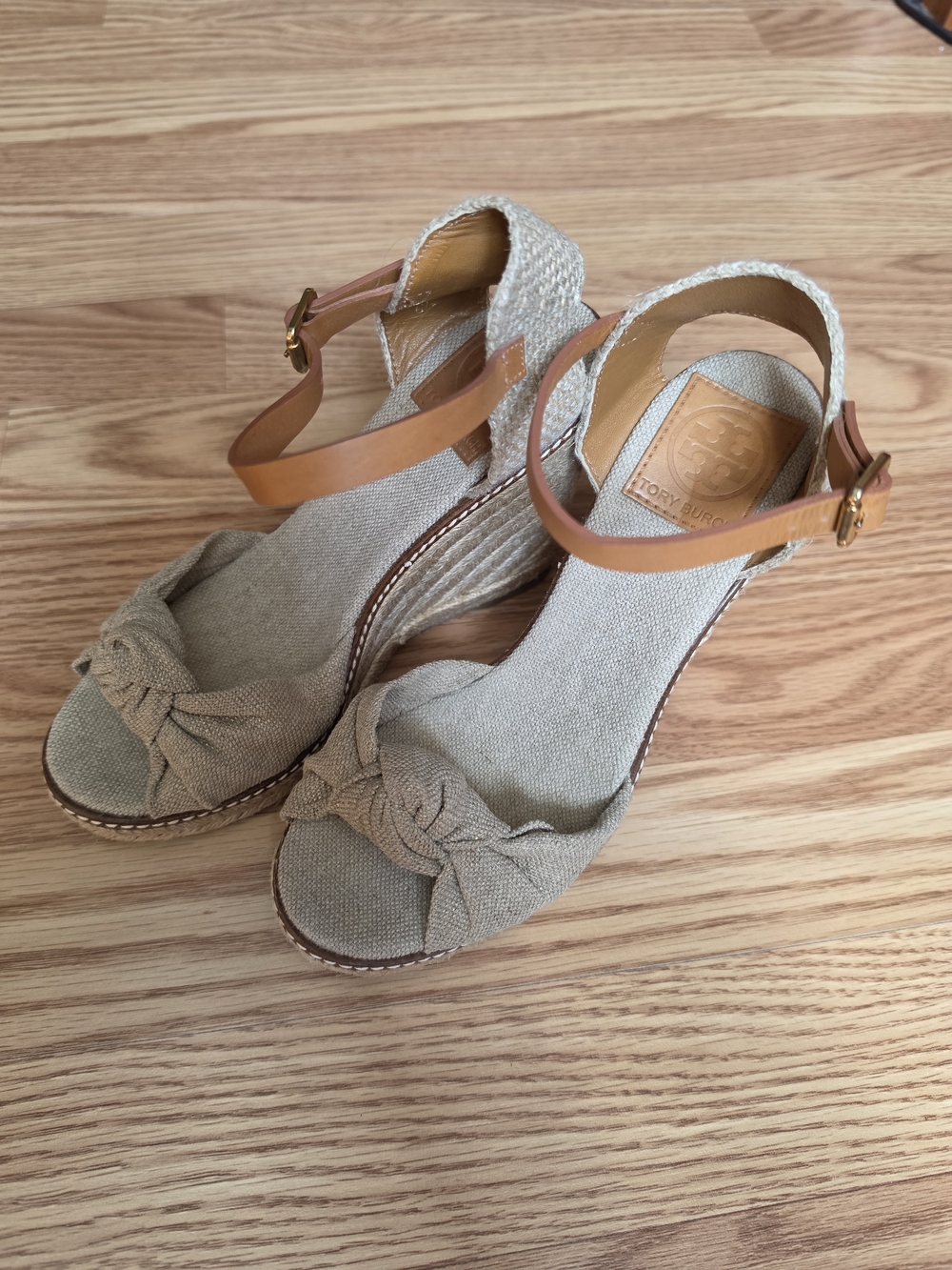 Tory Burch Beige Canvas Knot Espadrille Wedge Sandals with Tan Ankle Strap